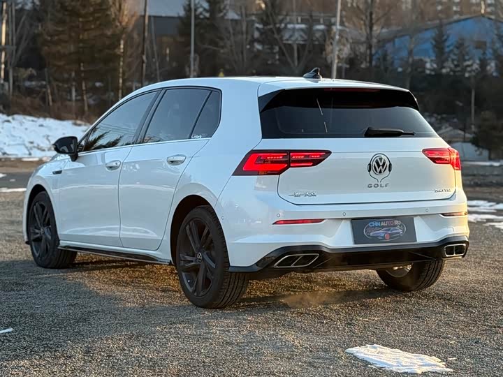 Фото 4 - Volkswagen Golf