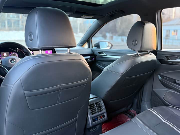 Фото 6 - Volkswagen Golf