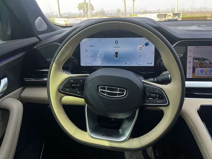 Фото 7 - Geely Monjaro