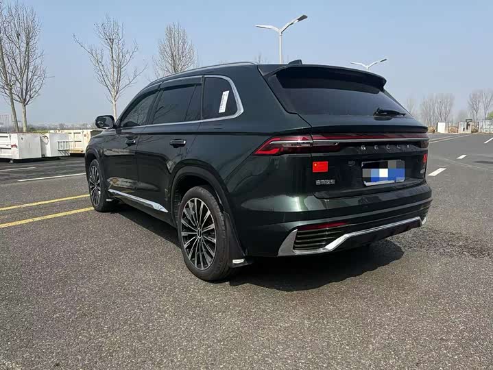 Фото 8 - Geely Monjaro