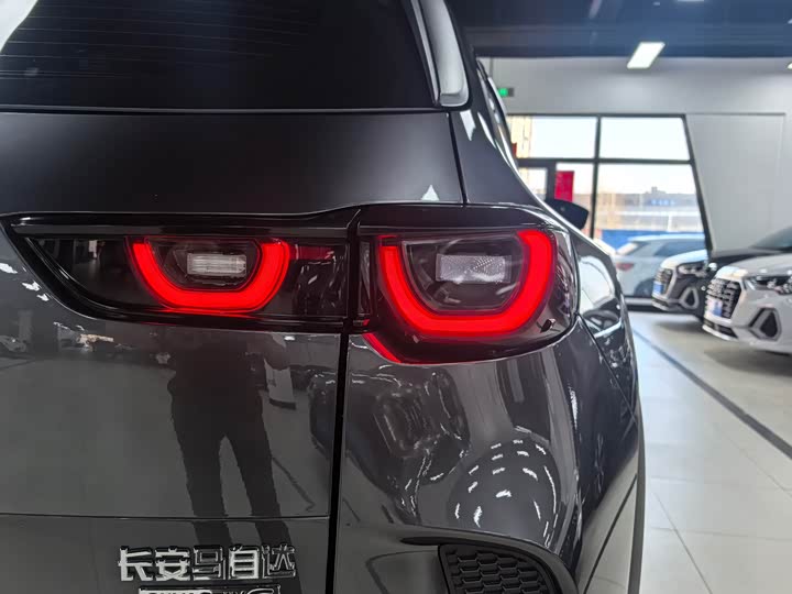 Фото 5 - Mazda CX-50