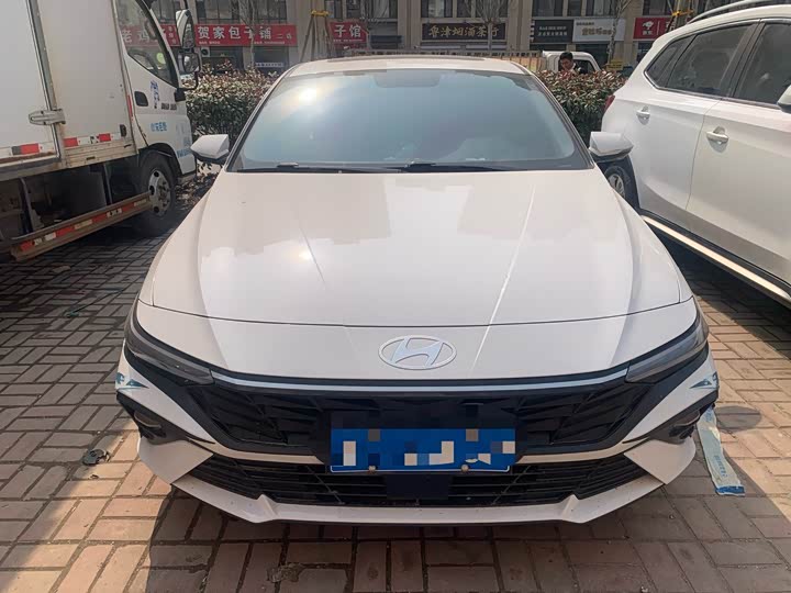 Фото 2 - Hyundai Elantra N line