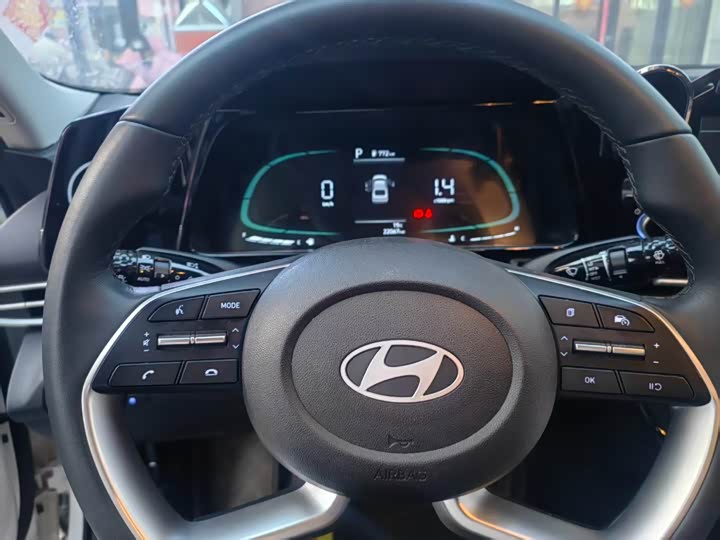 Фото 6 - Hyundai Elantra N line