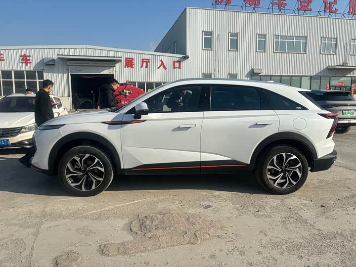 Photo 3 - Haval F7 (Monster)