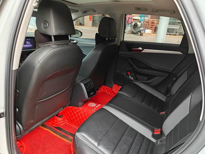 Фото 5 - Volkswagen Sagitar L