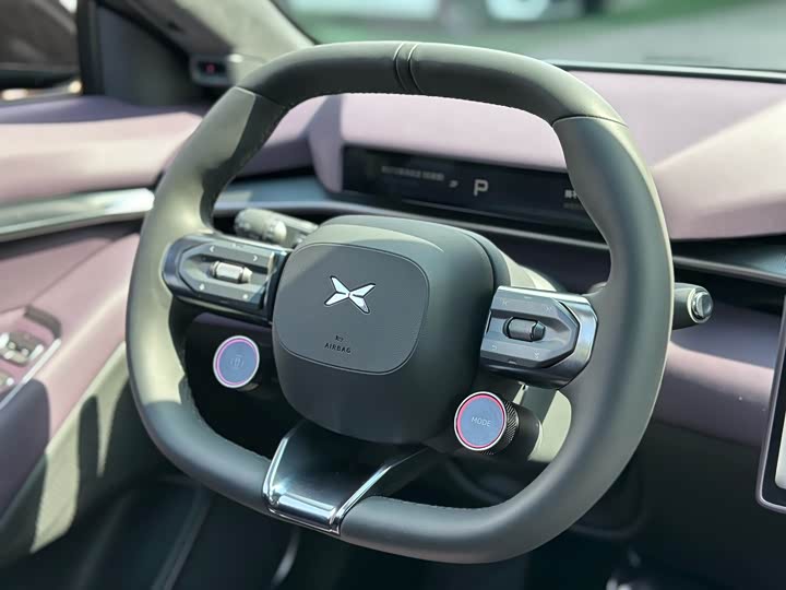 Фото 9 - XPeng P7