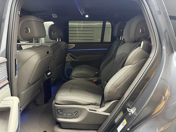 Фото 6 - Denza N9