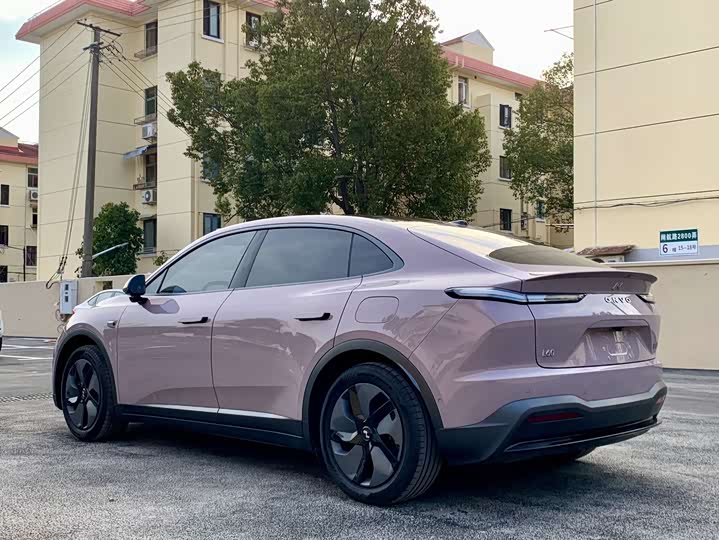 Фото 7 - Nio Onvo L60