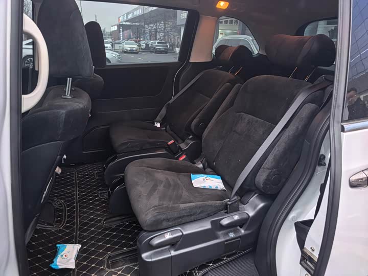 Фото 5 - Honda Odyssey