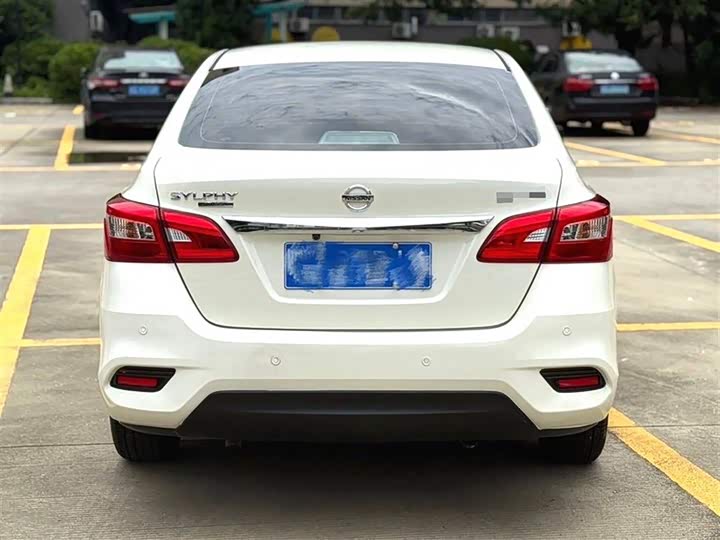 Фото 3 - Nissan Sylphy