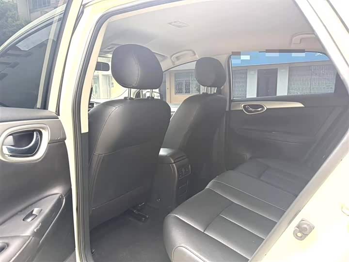 Фото 9 - Nissan Sylphy