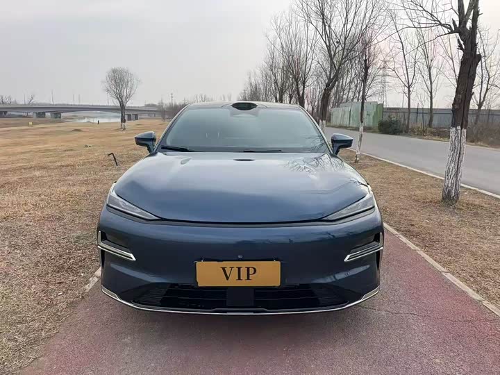 Фото 2 - Geely Galaxy Starshine 8 EM-i