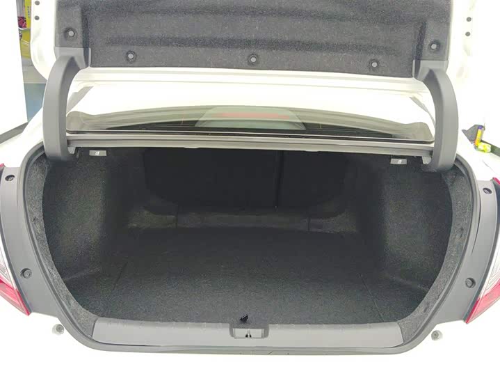 Фото 4 - Honda Civic