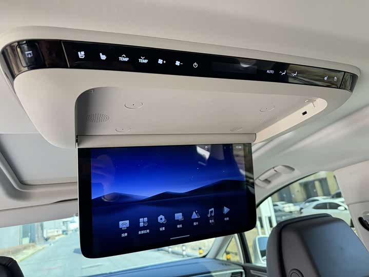 Фото 4 - Buick GL8 Hybrid