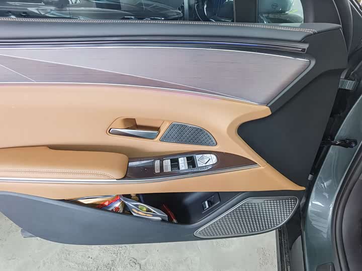 Фото 8 - BYD Han L