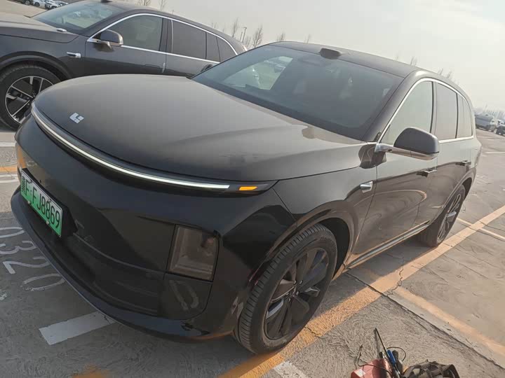 Фото 1 - LiXiang L6