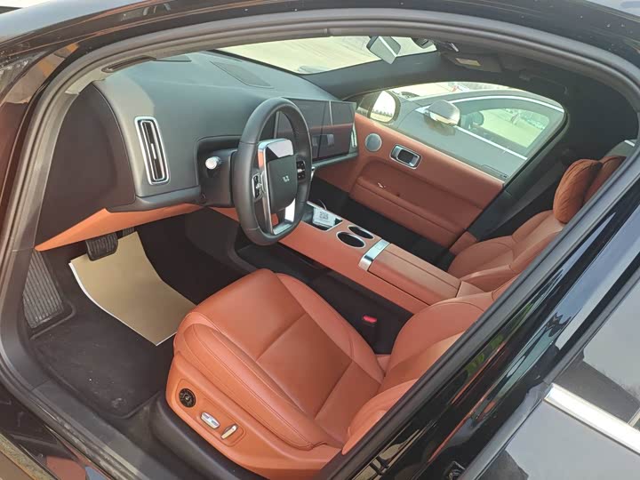 Фото 6 - LiXiang L6