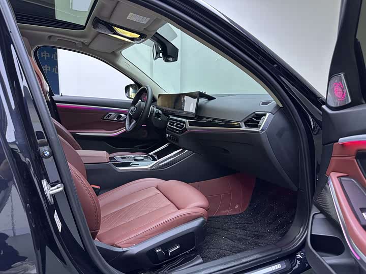 Фото 9 - BMW 3 Series