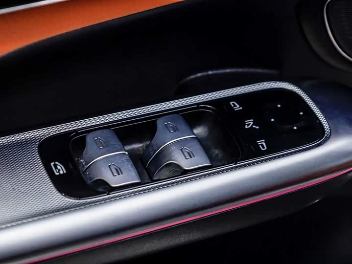 Фото 8 - Mercedes-Benz GLC-Class