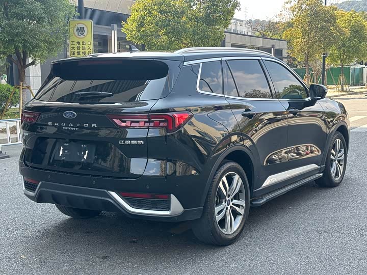 Фото 8 - Ford Equator Sport