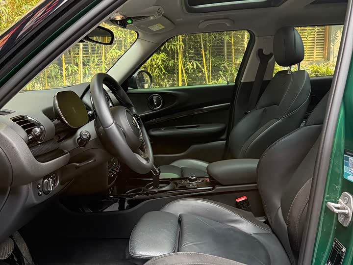 Photo 4 - Mini Clubman