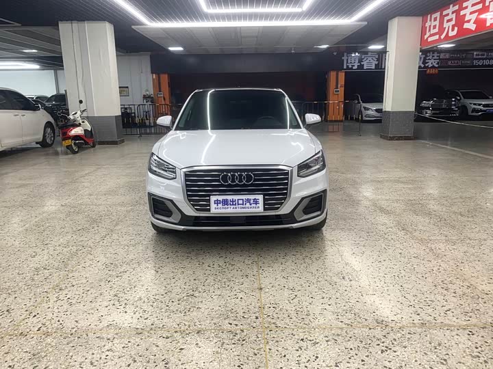 Фото 2 - Audi Q2L