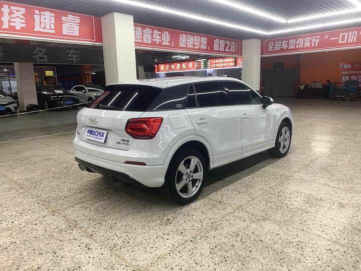 Фото 6 - Audi Q2L