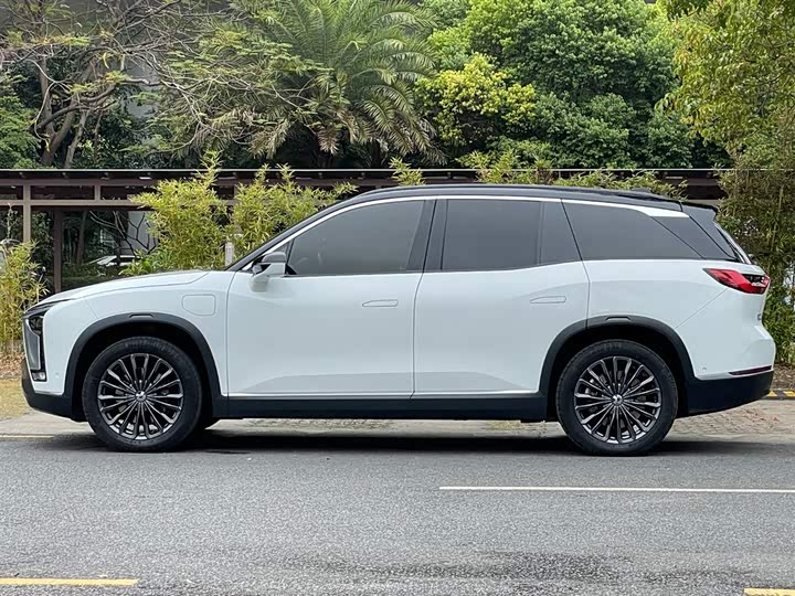 Фото 6 - Nio ES8