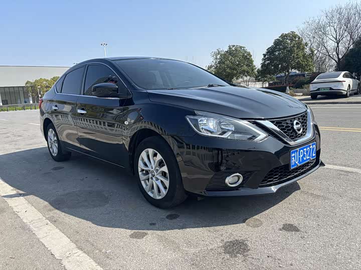 Photo 2 - Nissan Sylphy