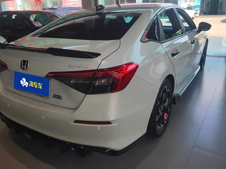 Фото 3 - Honda Civic