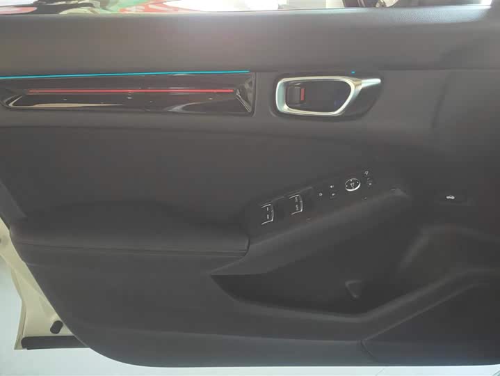 Фото 7 - Honda Civic