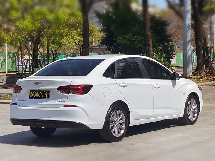 Фото 5 - Chevrolet Monza