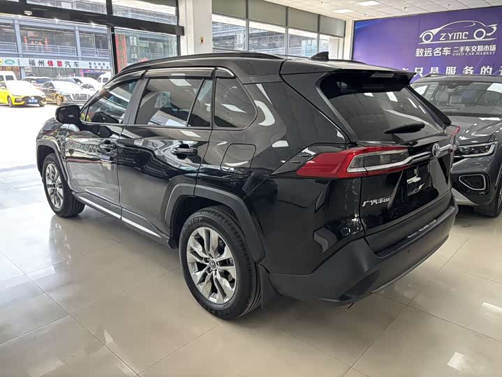 Photo 5 - Toyota Wildlander