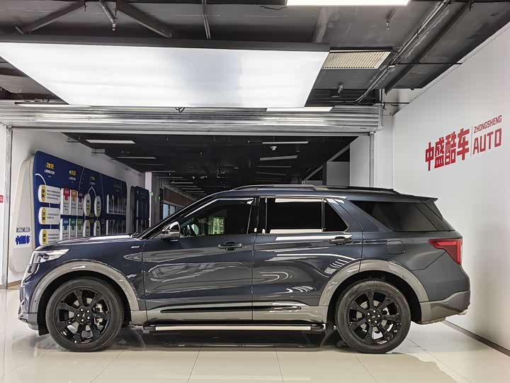 Фото 7 - Ford Explorer