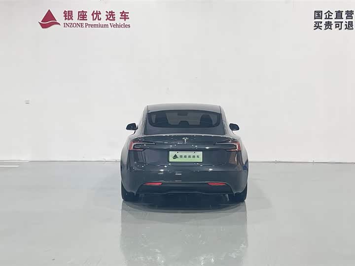 Фото 6 - Tesla Model 3