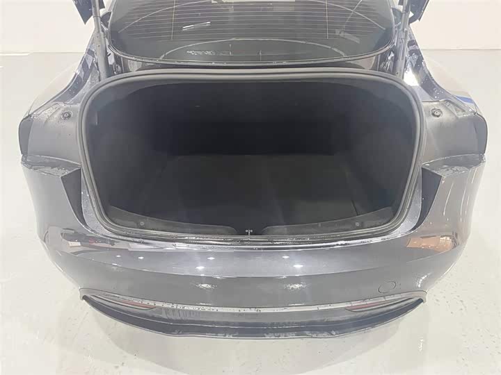 Фото 7 - Tesla Model 3