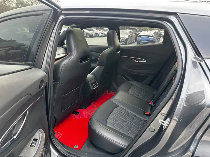 Фото 6 - Changan UNI-T