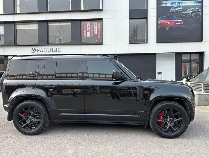 Фото 4 - Land Rover Defender