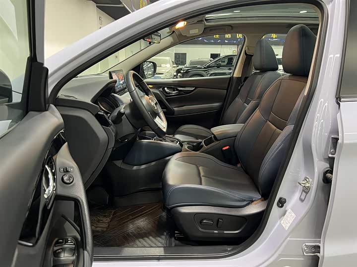 Nissan Qashqai 2025 2025款 荣誉 2.0L CVT XV+领先版
