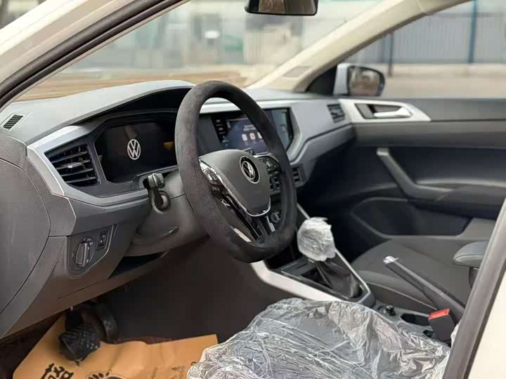 Фото 4 - Volkswagen Polo