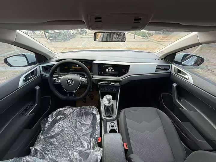 Фото 5 - Volkswagen Polo