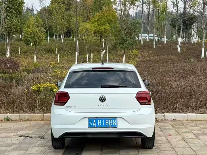 Фото 8 - Volkswagen Polo