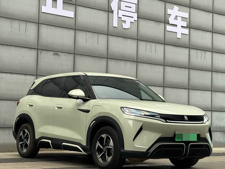 Фото 3 - BYD Yuan Up