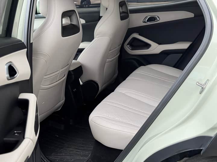 Фото 5 - BYD Yuan Up