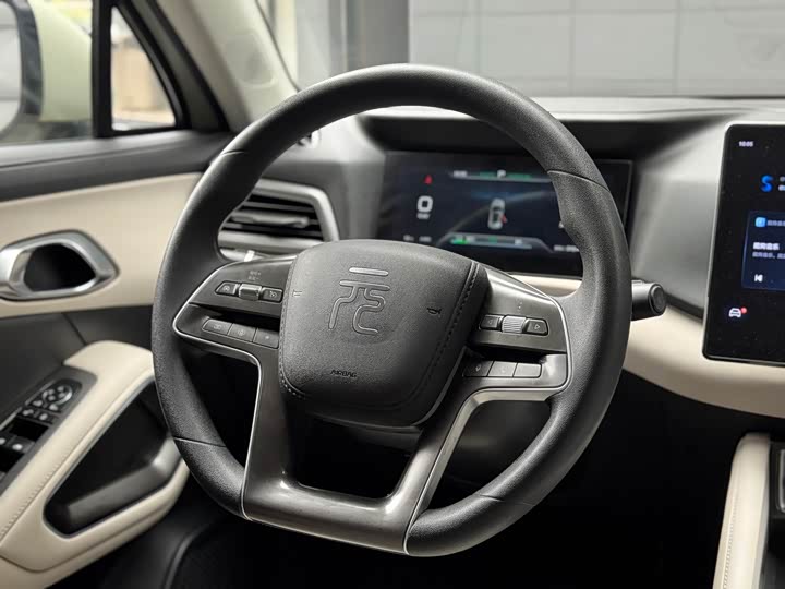 Фото 8 - BYD Yuan Up