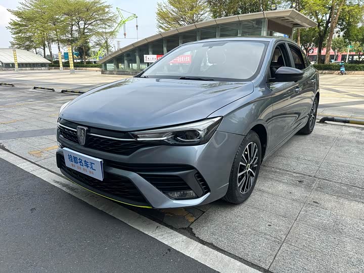 Фото 1 - Roewe i5