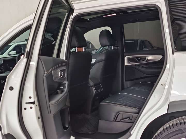 Фото 9 - GAC Trumpchi GS8