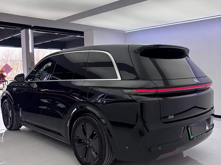 Фото 9 - LiXiang L8