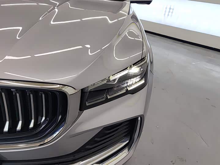 Фото 5 - Geely Monjaro