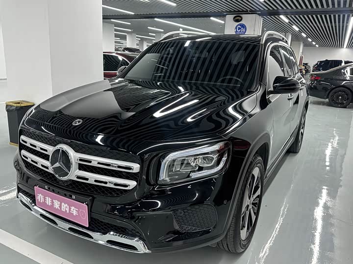 Фото 1 - Mercedes-Benz GLB-Class